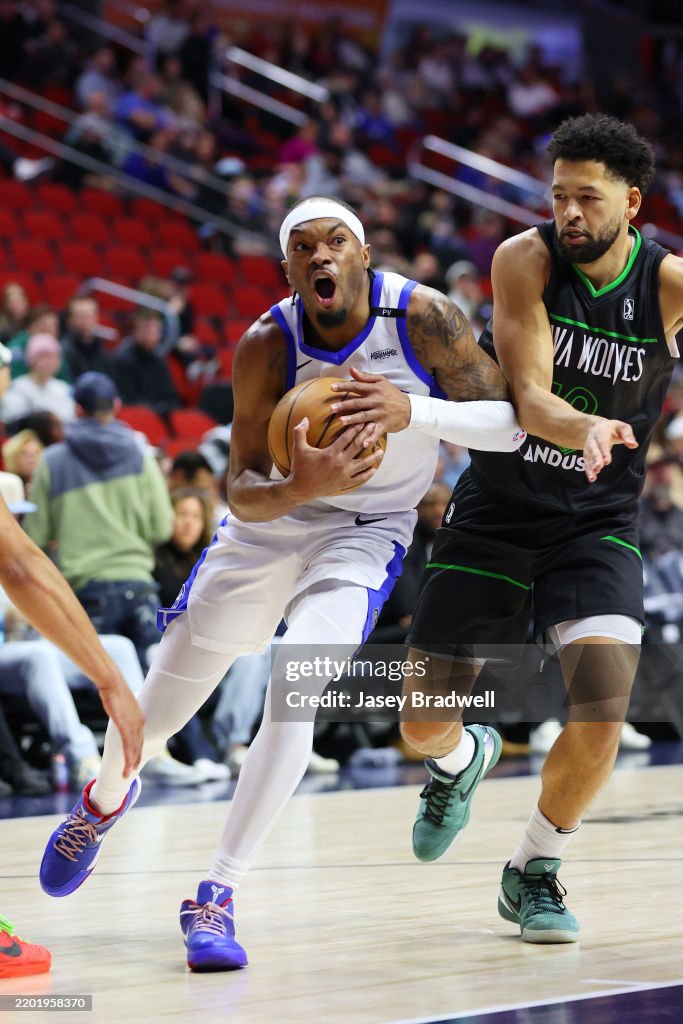 Osceola Magic v Iowa Wolves