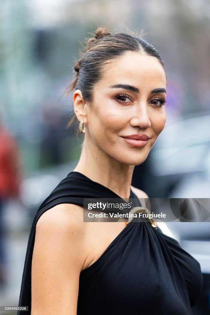 Street Style - Day 1 - Milan Fashion Week - Womenswear Fall/Winter 2025/2026