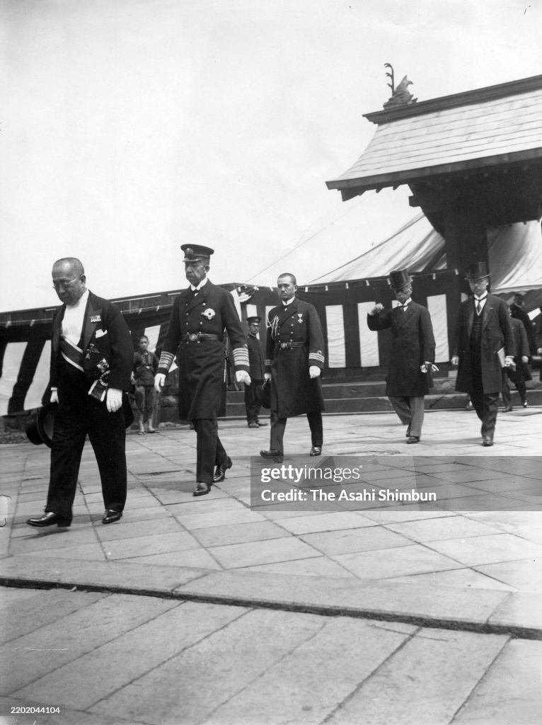 Prince Fushimi Visits Confucius Festival