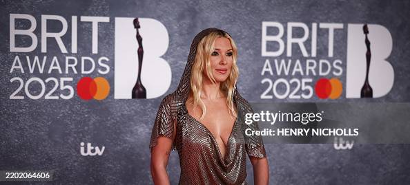 BRITAIN-ENTERTAINMENT-MUSIC-AWARD-BRIT-PHOTOCALL BRITAIN-ENTERTAINMENT-MUSIC-AWARD-BRIT-PHOTOCALL
