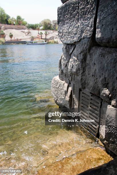 nilometer, elephantine island, aswan, egypt - nilometer stock pictures, royalty-free photos & images