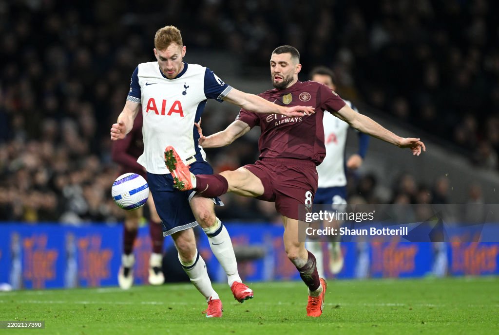 Tottenham Hotspur FC v Manchester City FC - Premier League