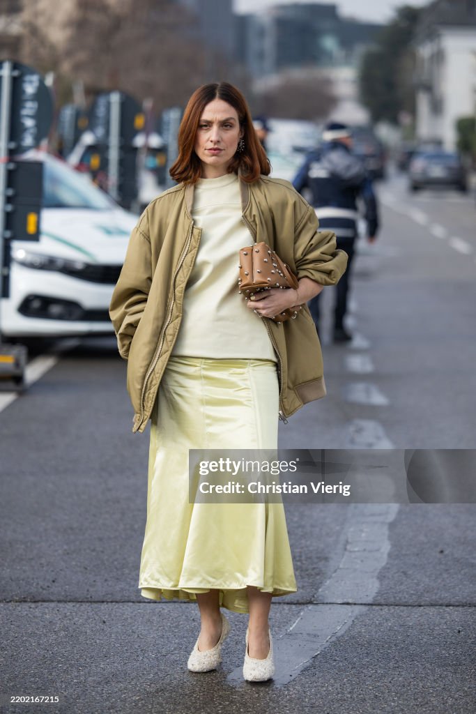 Street Style - Day 2 - Milan Fashion Week - Womenswear Fall/Winter 2025/2026