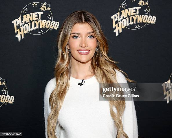 Denise Richards Visits Planet Hollywood Times Square Denise Richards Visits Planet Hollywood Times Square