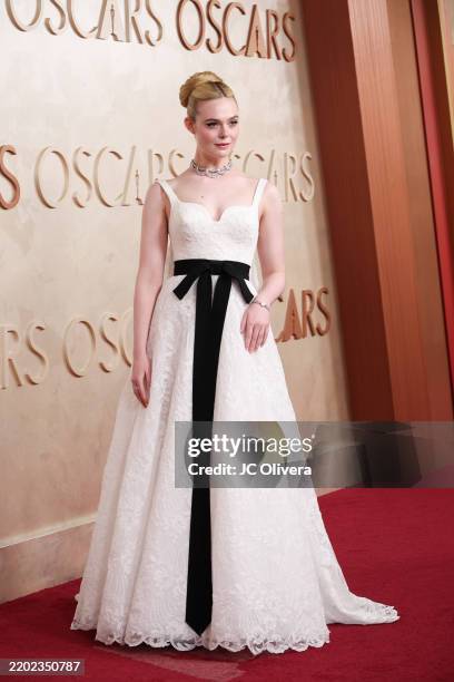 Elle Fanning at the 97th Oscars held at the Dolby Theatre on March 2, 2025 in Hollywood, California.