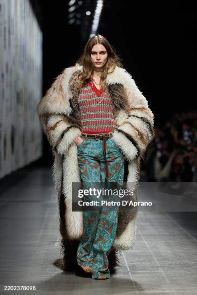 Etro - Runway - Milan Fashion Week - Womenswear Fall/Winter 2025/2026 Etro - Runway - Milan Fashion Week - Womenswear Fall/Winter 2025/2026