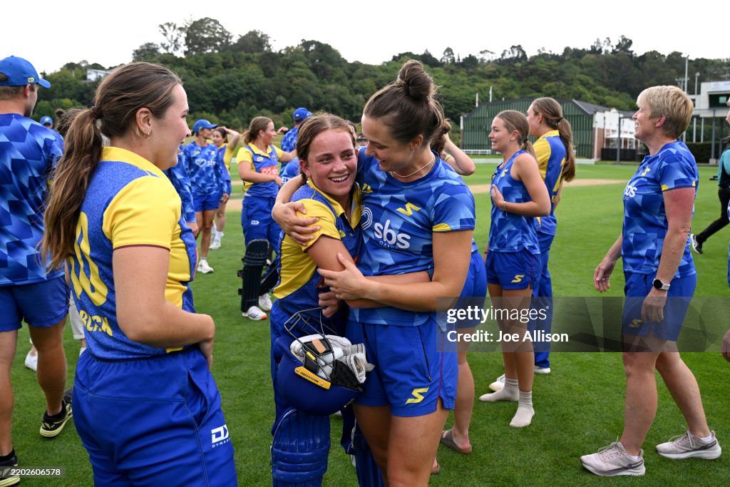 Hallyburton Johnstone Shield Final - Otago Sparks v Auckland Hearts