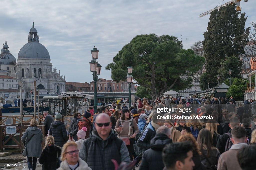 Overtourism In Venice At Carnival Time