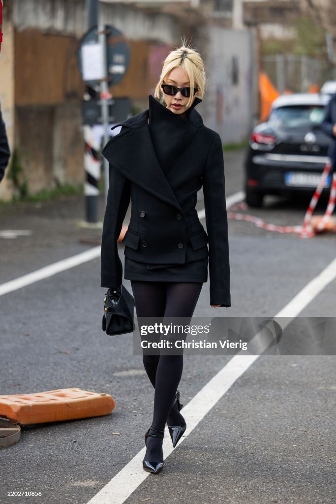 Street Style - Day 5 - Milan Fashion Week - Womenswear Fall/Winter 2025/2026
