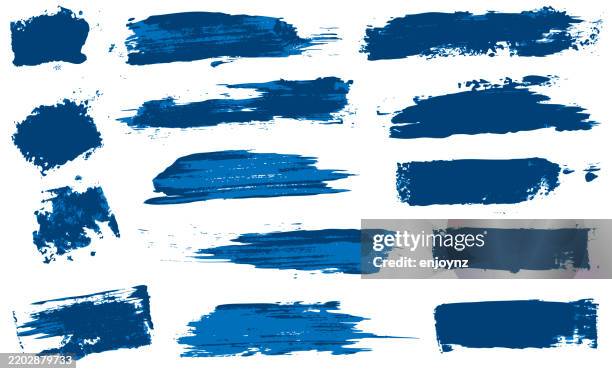 blue grunge paint brush textured vector shapes - aquarelleffekt stock-grafiken, -clipart, -cartoons und -symbole