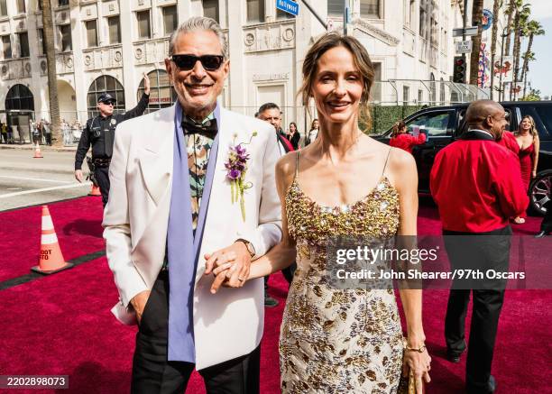 Jeff Goldblum and Emilie Goldblum attend the 97th Annual Oscars at Dolby Theatre on March 02, 2025 in Hollywood, California.