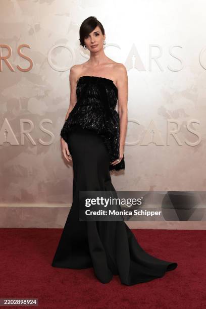 Paz Vega attends the 97th Annual Oscars at Dolby Theatre on March 02, 2025 in Hollywood, California.