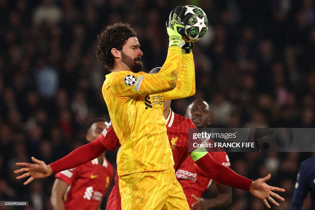 TOPSHOT-FBL-EUR-C1-PSG-LIVERPOOL