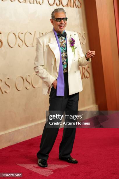 Jeff Goldblum attends the 97th Annual Oscars at Dolby Theatre on March 02, 2025 in Hollywood, California.