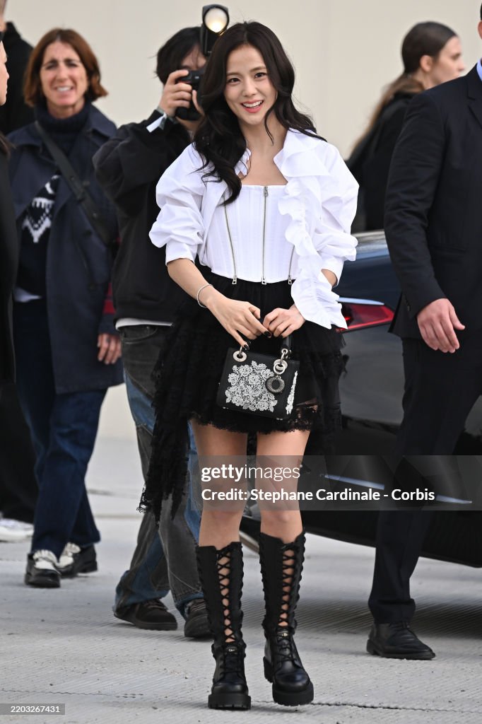Christian Dior: Outside Arrivals - Paris Fashion Week - Womenswear Fall/Winter 2025-2026