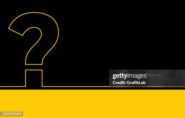 stockillustraties, clipart, cartoons en iconen met black and yellow background with question mark in minimalist design - vragen