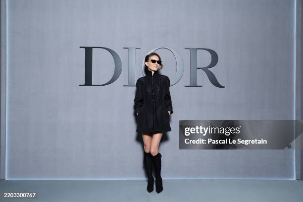 Natalie Portman attends the Christian Dior Womenswear Fall/Winter 2025-2026 show as part of Paris Fashion Week on March 04, 2025 in Paris, France.
