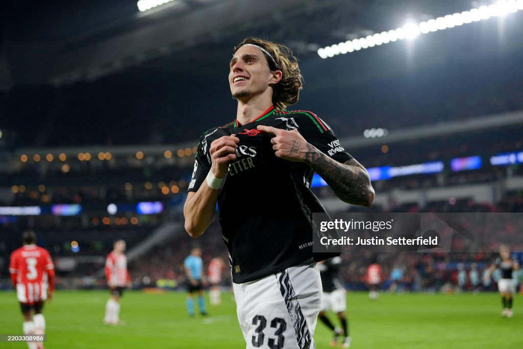 PSV Eindhoven v Arsenal FC - UEFA Champions League 2024/25 Round of 16 First Leg