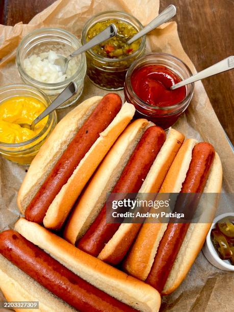hot dog platter - relish stock pictures, royalty-free photos & images