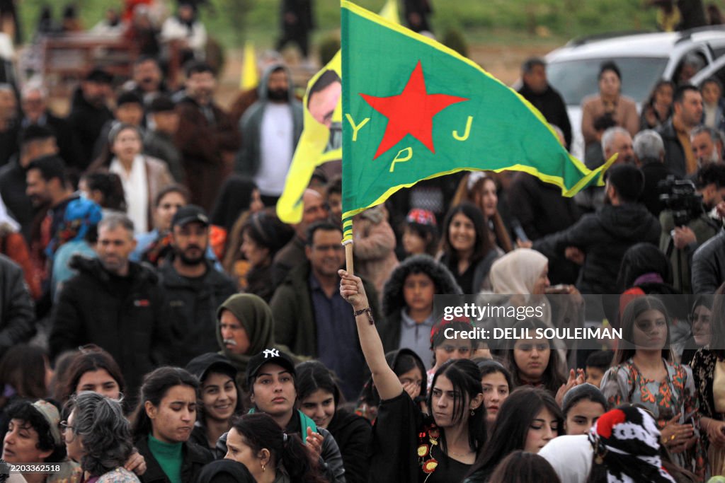TOPSHOT-SYRIA-KURDS-CONFLICT-POLITICS-RIGHTS-WOMEN'S DAY