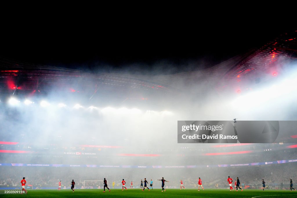 SL Benfica v FC Barcelona - UEFA Champions League 2024/25 Round of 16 First Leg