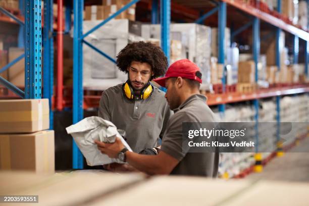 12,639 Getting A Colleagues Input Stock Photos, High-Res Pictures, and ...