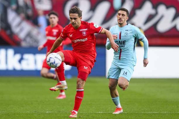 Bart van Rooij of FC Twente, Vasileios Zagaritis of Almere City FC during the Dutch Eredivisie match between FC Twente and Almere City FC at Stadion...