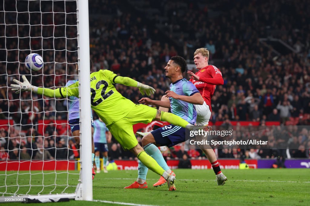 Manchester United FC v Arsenal FC - Premier League