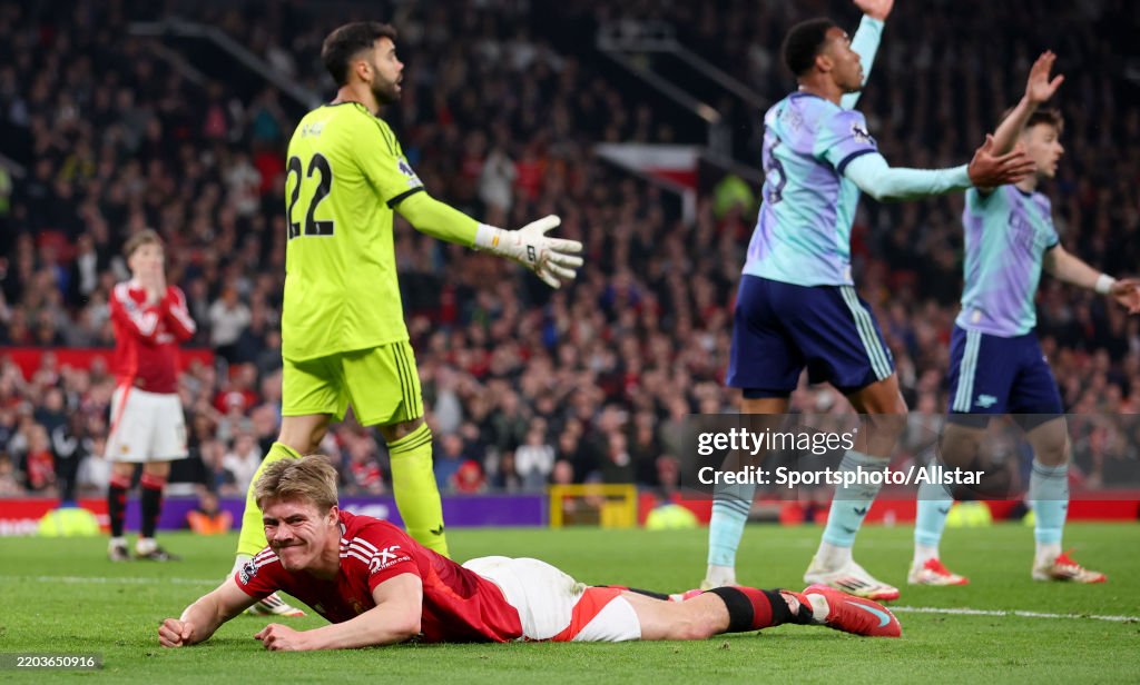 Manchester United FC v Arsenal FC - Premier League