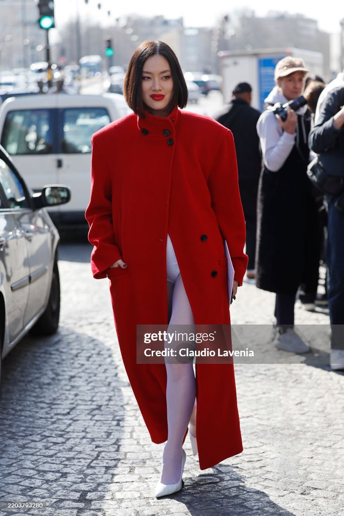 Street Style - Paris Fashion Week - Womenswear Fall/Winter 2025/2026 - Day Five