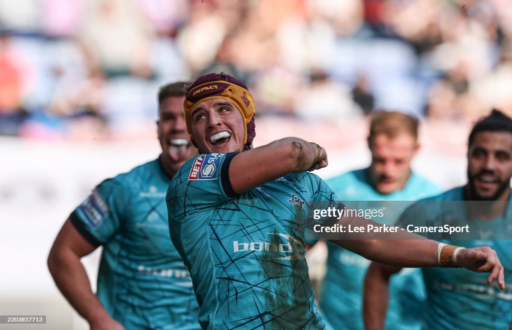 Wigan Warriors v Huddersfield Giants - Betfred Super League