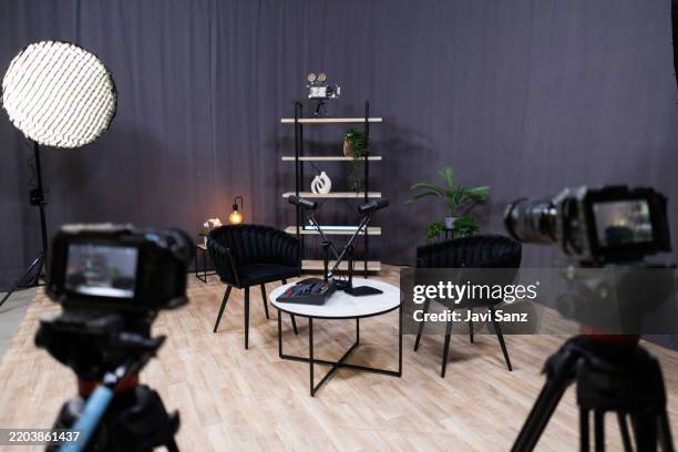 podcast studio setup recording interview or online show - media interview stockfoto's en -beelden