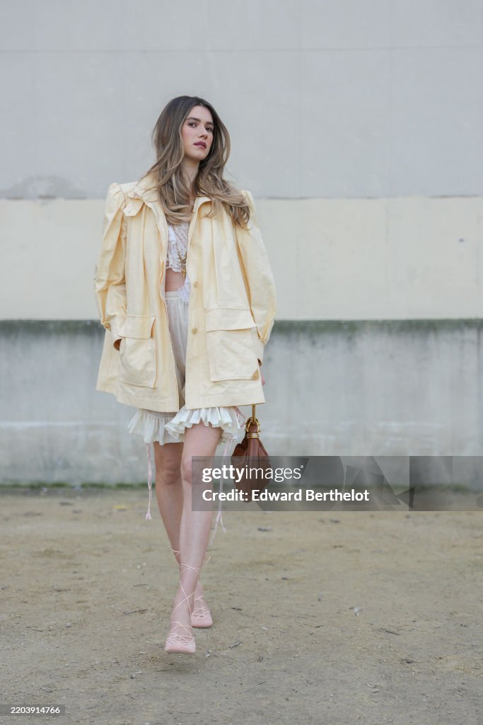 Street Style - Paris Fashion Week - Womenswear Fall/Winter 2025/2026 - Day Four