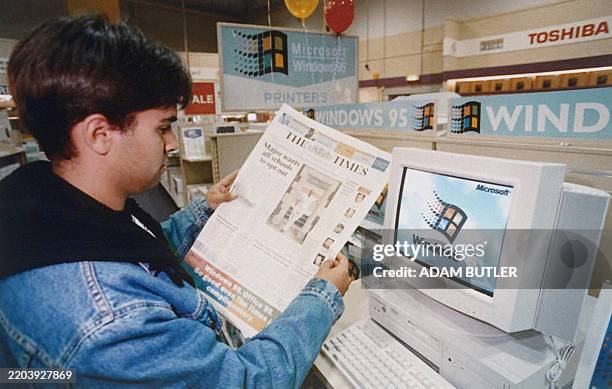 Computers In1995 1,040 1995 Computer Stock Photos, High-Res Pictures, and Images - Getty ...
