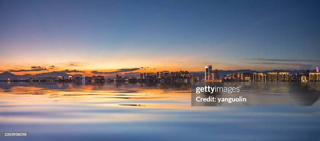 Urban Scenery CBD Scenery Sunset Reflection on the Water Surface