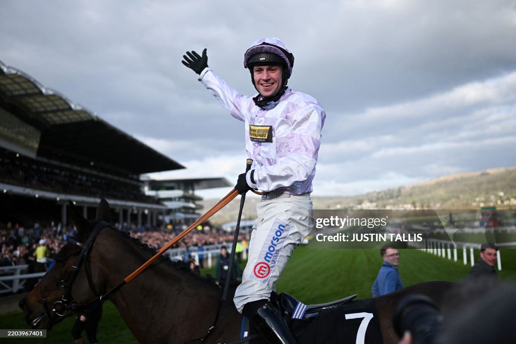 RACING-ENG-CHELTENHAM