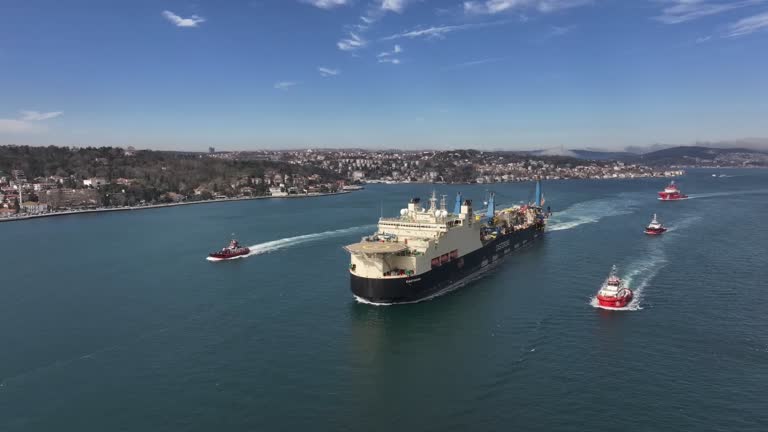 Castrone Ship 45 Pipe Laying Ship Stock Videos, Footage, & 4K Video Clips - Getty Images