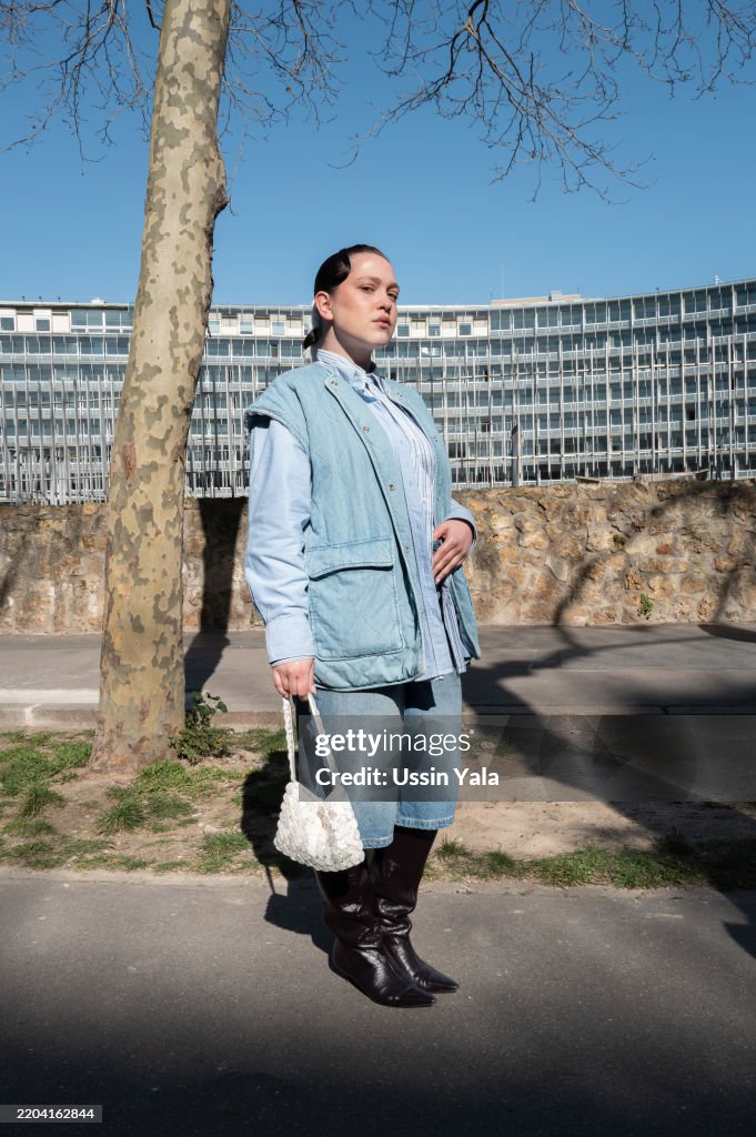 Street Style - Paris Fashion Week - Womenswear Fall/Winter 2025/2026 - Day Four