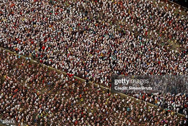 new york marathon - aerial crowd stock-fotos und bilder