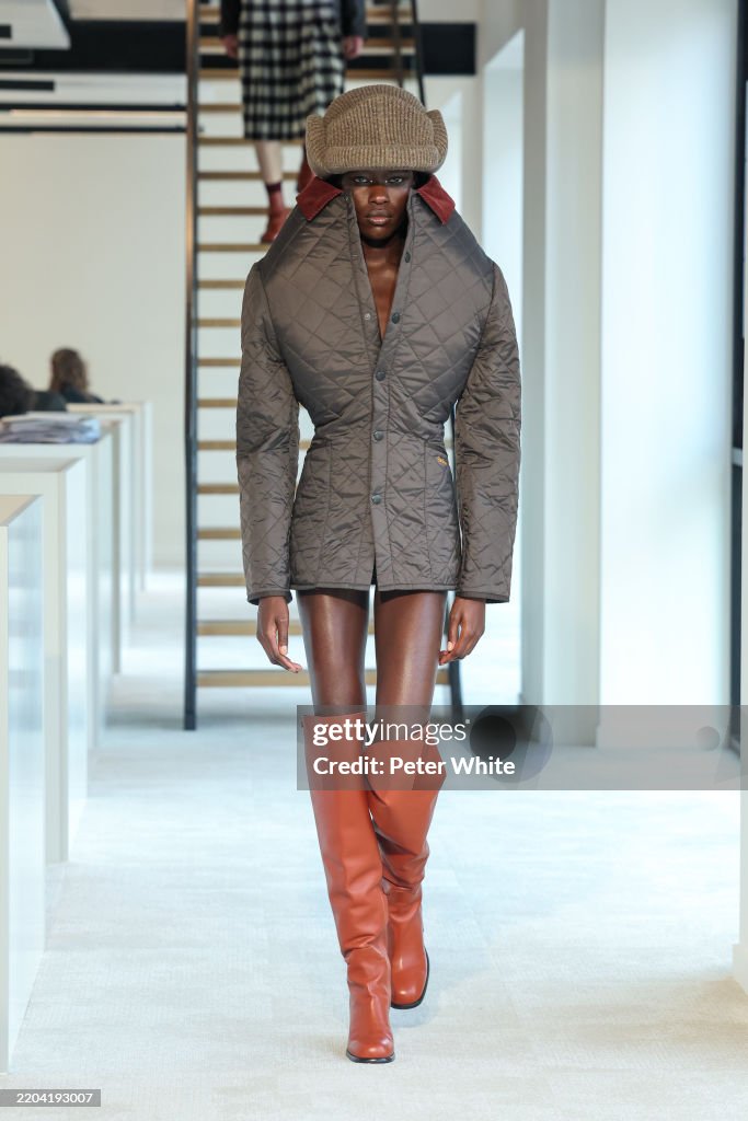 Duran Lantink: Runway - Paris Fashion Week - Womenswear Fall/Winter 2025-2026