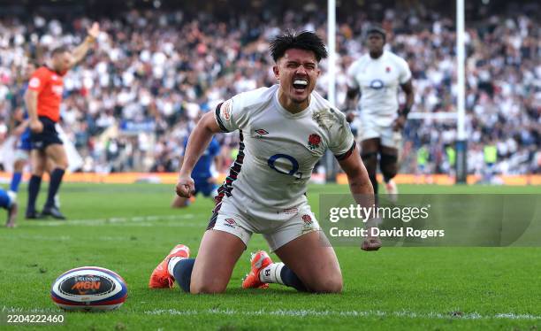 Marcus Smith of England celebrates after scoring their fourth try during the Guinness Six Nations 2025 match between England and Italy at Allianz...