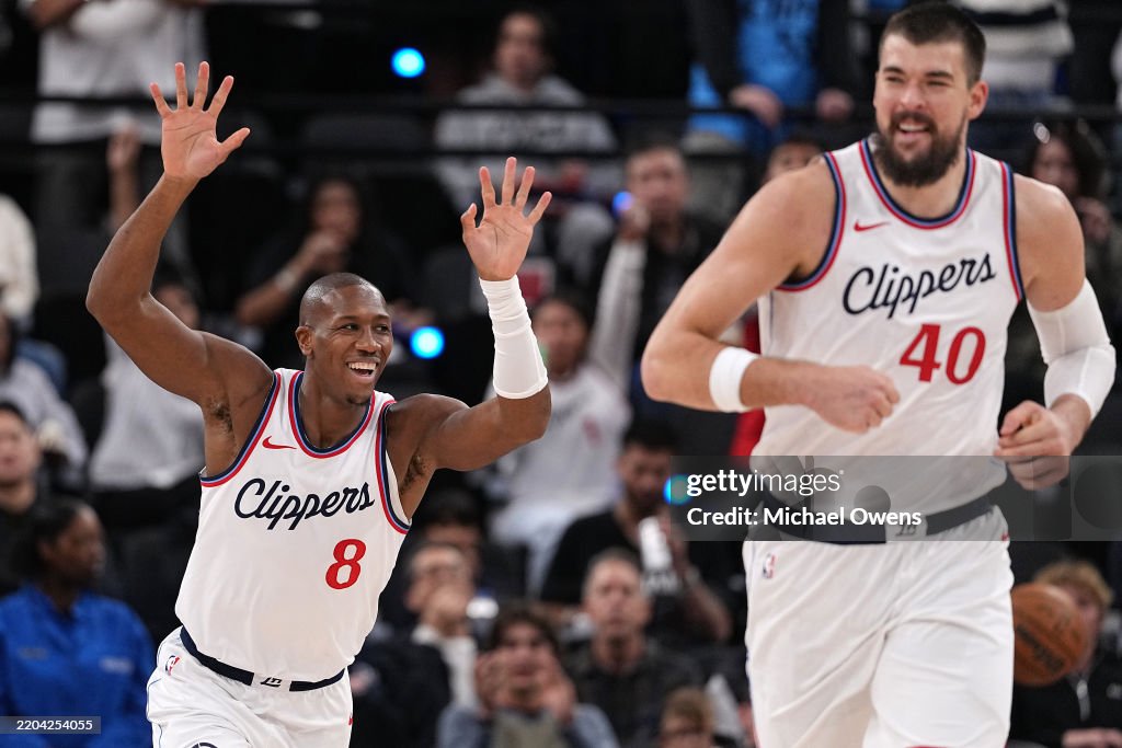 Sacramento Kings v Los Angeles Clippers