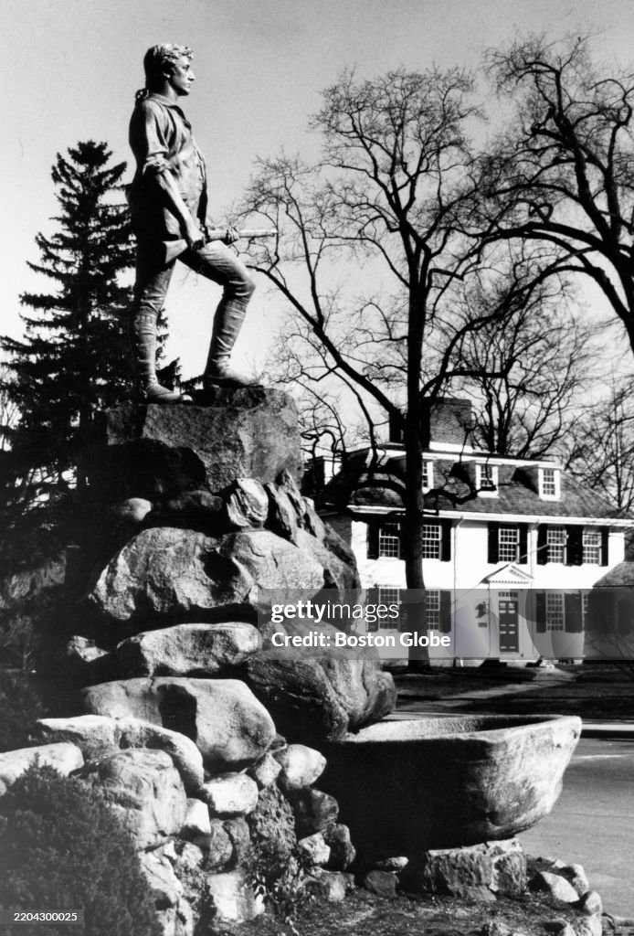 Minuteman Statue