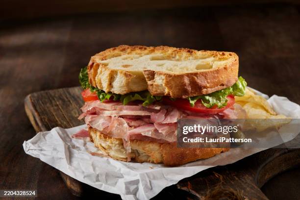 kopf-käse-sandwich - schweinebauch stock-fotos und bilder