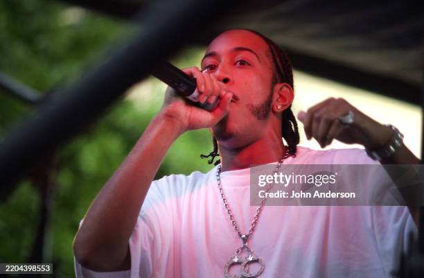 American rapper Ludacris performs onstage at the University of Texas, Austin, Texas, April 20, 2002.