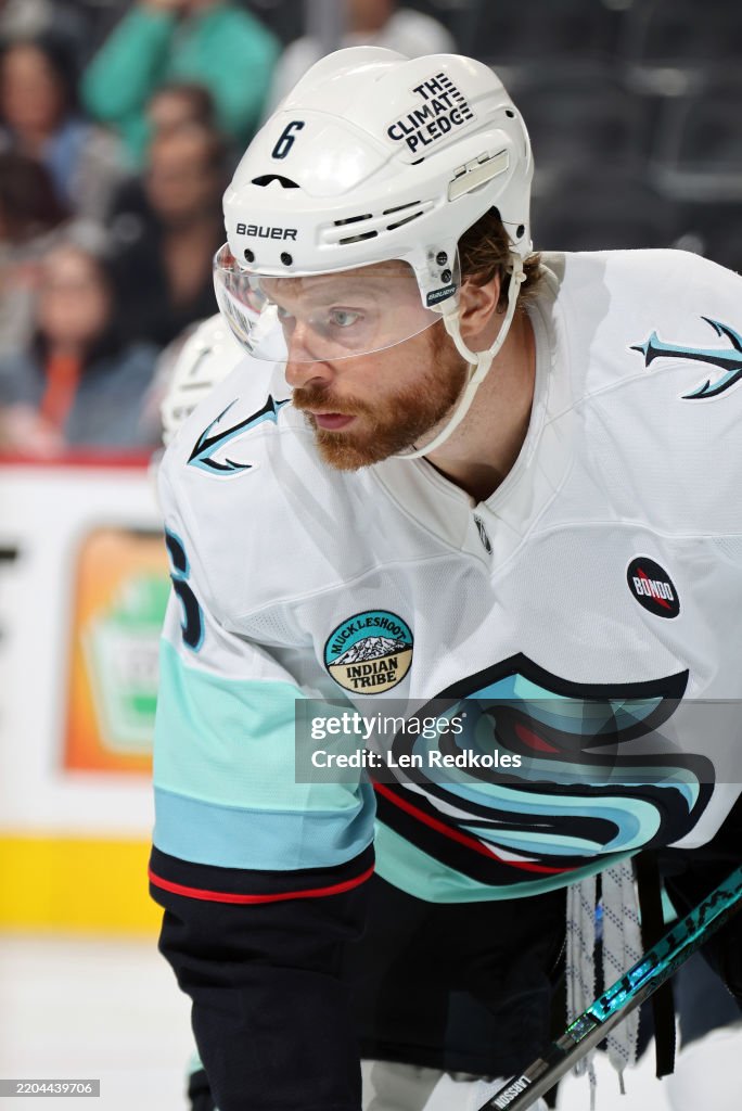 Seattle Kraken v Philadelphia Flyers