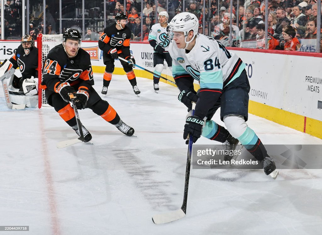 Seattle Kraken v Philadelphia Flyers
