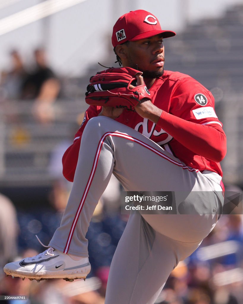 Cincinnati Reds v San Diego Padres