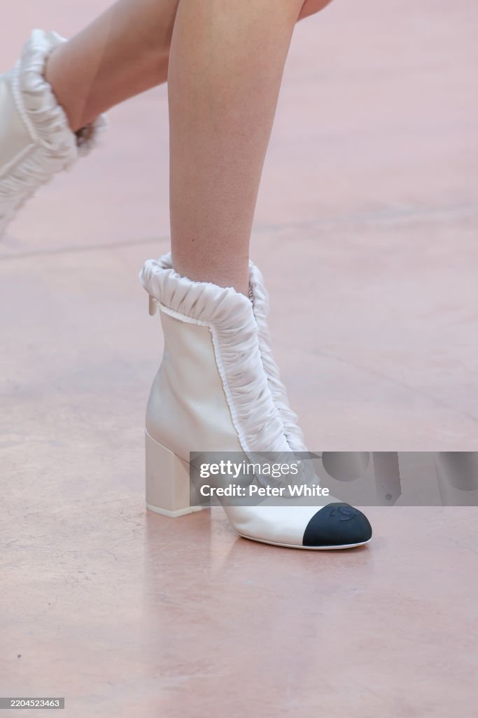 Chanel: Runway - Paris Fashion Week - Womenswear Fall/Winter 2025-2026