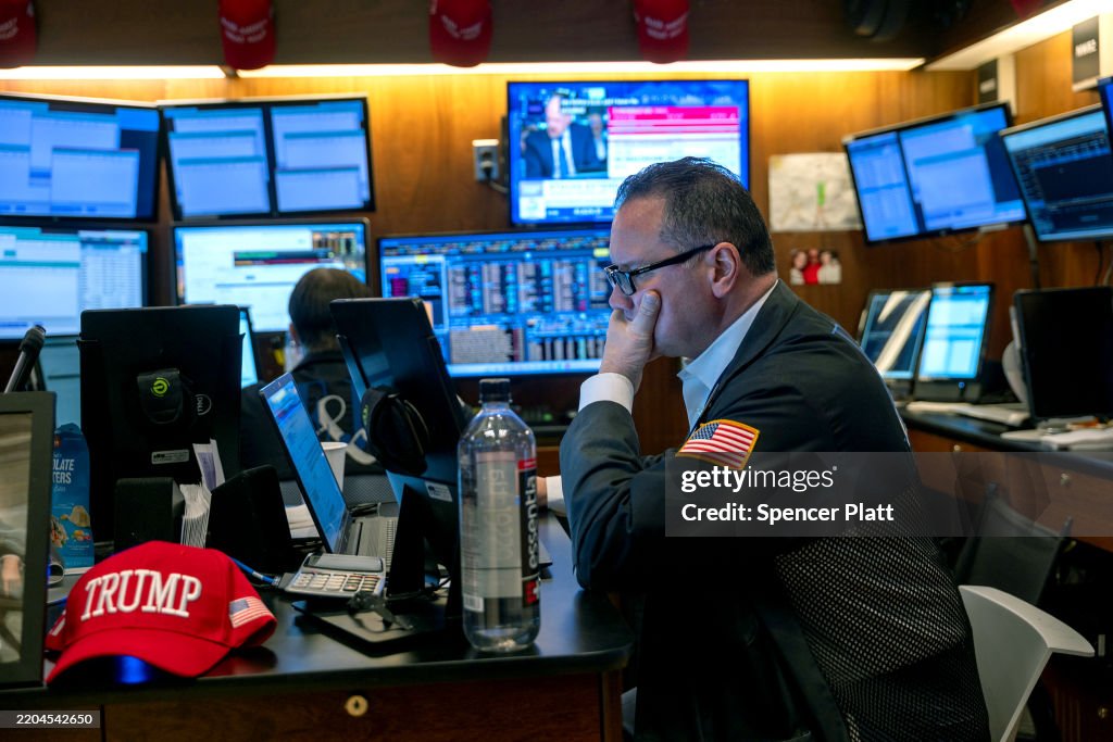 Markets Open After Dow Loses Nearly 900 Points Monday On Recession Fears